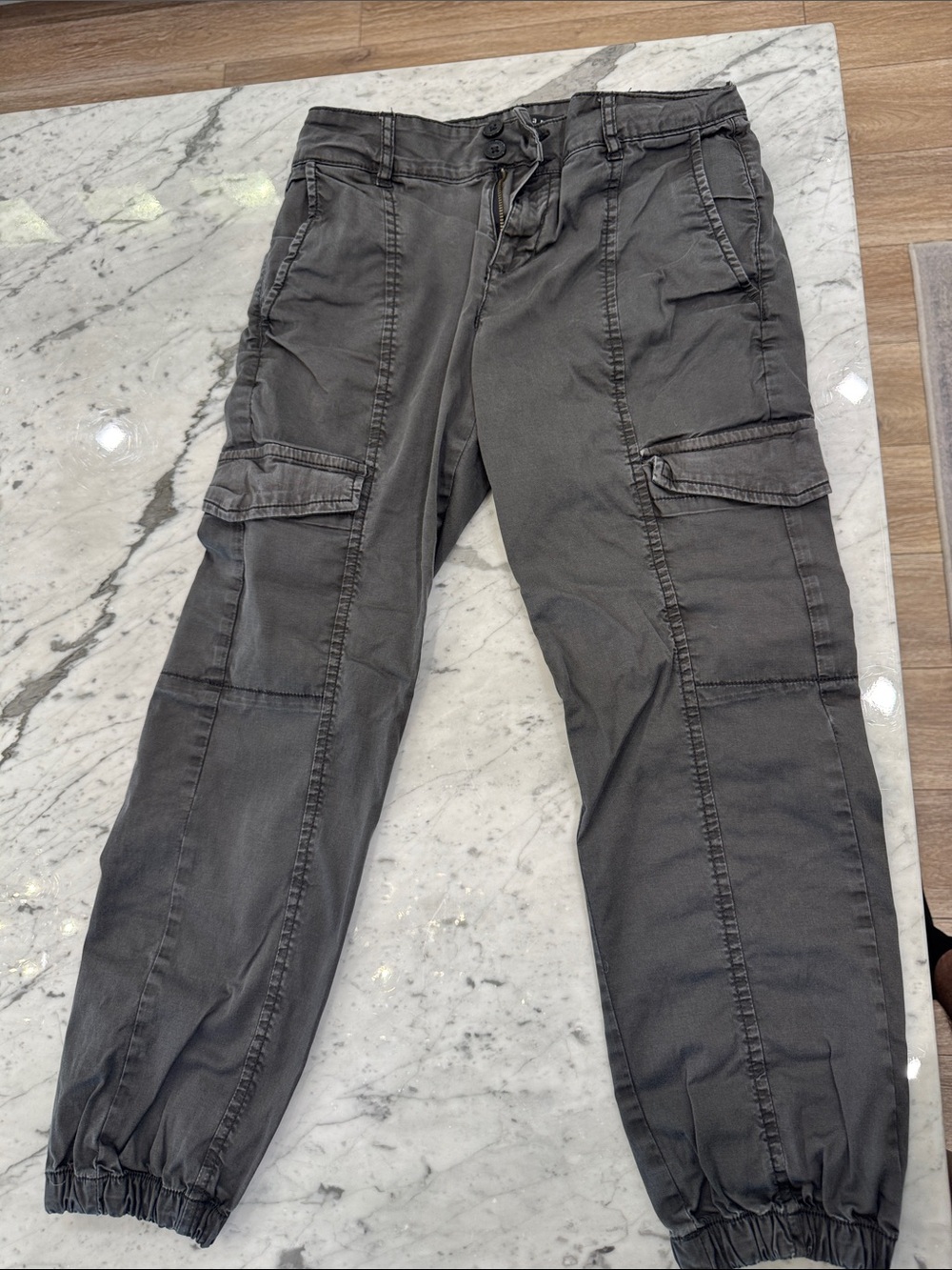 Sanctuary Gray Utility Cargo Jogger Capris